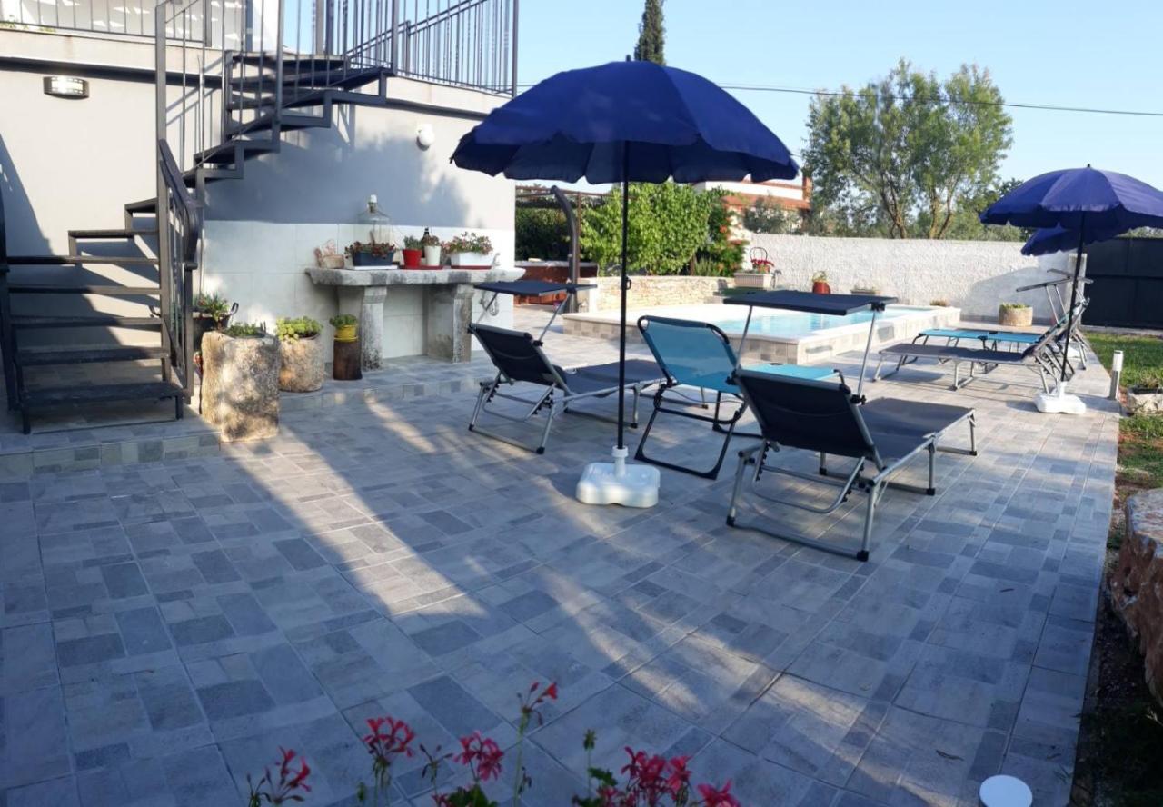 Holiday Home Dioniza Vodnjan Extérieur photo